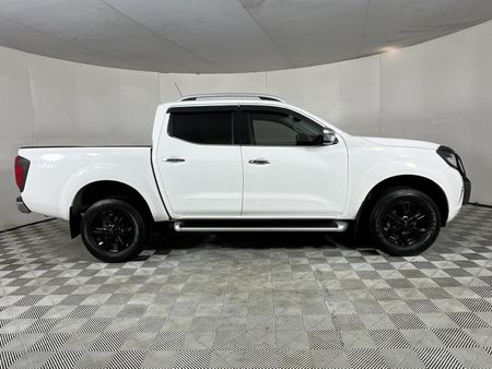 2017-Nissan-Navara-23D-LE-4x4-Auto-Double-Cab_14