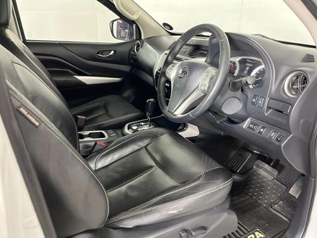 2017-Nissan-Navara-23D-LE-4x4-Auto-Double-Cab_8