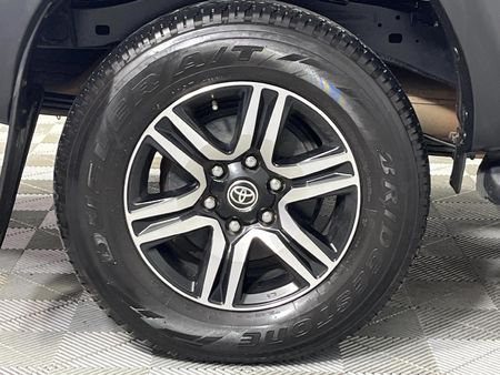 2023-Toyota-Hilux-24GD-6-4x4-Raider-X-Auto-Double-Cab_7
