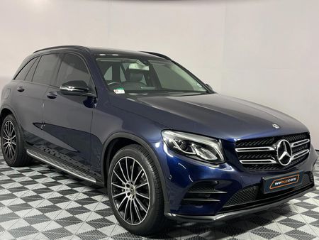 2018-Mercedes-Benz-GLC-250d_17