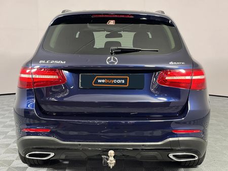 2018-Mercedes-Benz-GLC-250d_19