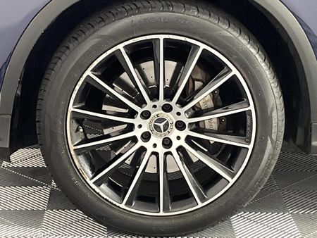 2018-Mercedes-Benz-GLC-250d_4