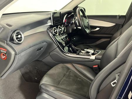 2018-Mercedes-Benz-GLC-250d_8