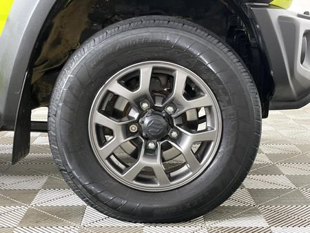 2019-Suzuki-Jimny-15-GLX-Auto_3