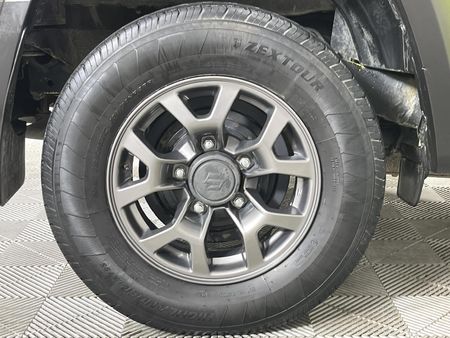 2019-Suzuki-Jimny-15-GLX-Auto_5