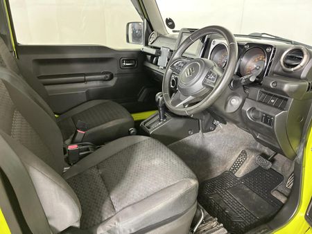 2019-Suzuki-Jimny-15-GLX-Auto_7