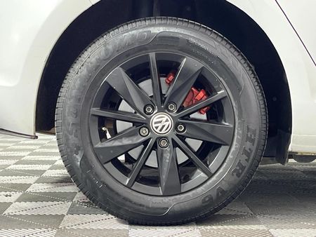 2014-Volkswagen-Golf-VII-12-TSI-Trendline_5