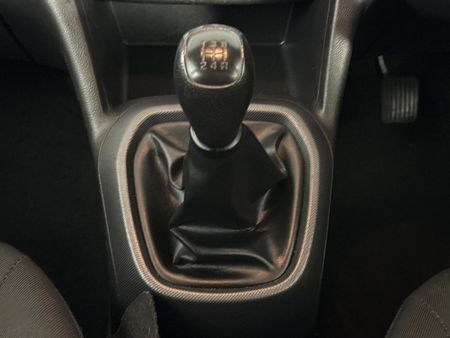 2018-Hyundai-Grand-i10-125-Fluid_10
