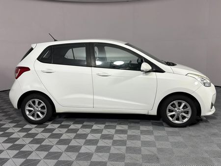 2018-Hyundai-Grand-i10-125-Fluid_17
