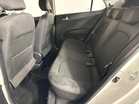 2018-Hyundai-Grand-i10-125-Fluid_3