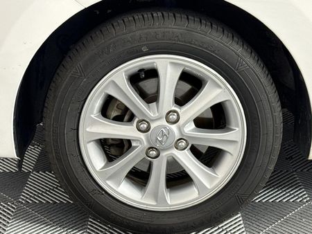 2018-Hyundai-Grand-i10-125-Fluid_4