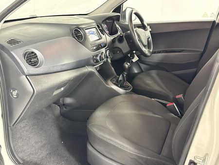 2018-Hyundai-Grand-i10-125-Fluid_8