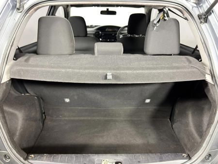 2018-Toyota-Etios-Cross-15-XS-5-dr_13