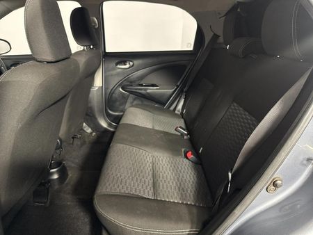 2018-Toyota-Etios-Cross-15-XS-5-dr_3