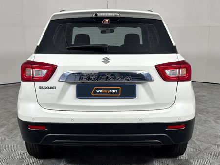 2022-Suzuki-Vitara-Brezza-15-GL_17