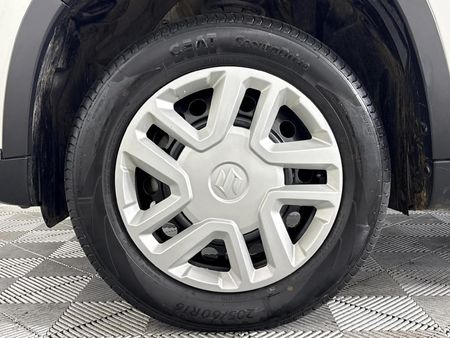 2022-Suzuki-Vitara-Brezza-15-GL_4
