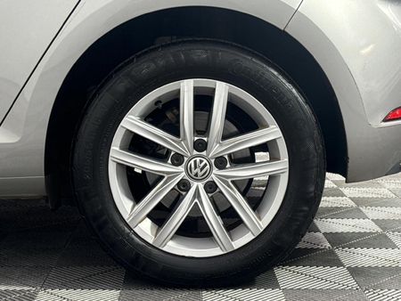2018-Volkswagen-Golf-VII-10-TSI-Comfortline_6
