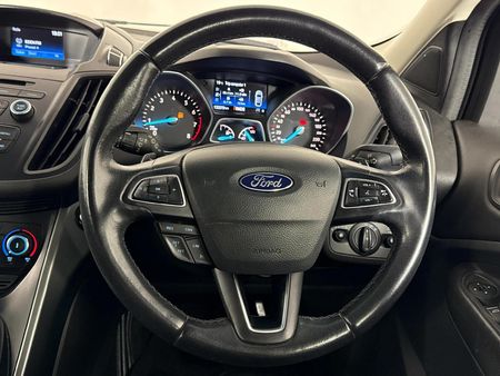 2018-Ford-Kuga-15-EcoBoost-Ambiente-Auto_11