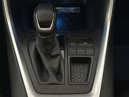 2020-Toyota-RAV4-20-VX-Auto_10