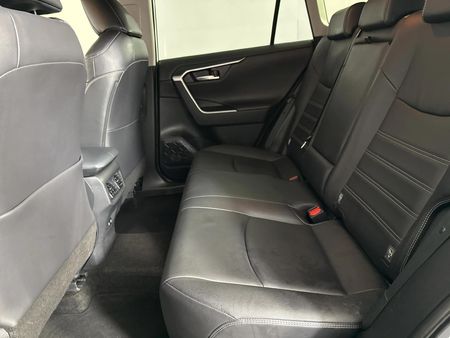 2020-Toyota-RAV4-20-VX-Auto_3