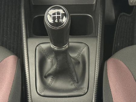 2026-Suzuki-Fronx-15-GL_10