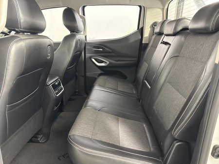 2022-Peugeot-Landtrek-19D-Allure-Double-Cab-Auto_3