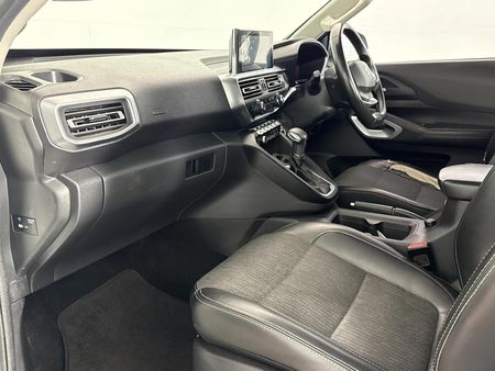2022-Peugeot-Landtrek-19D-Allure-Double-Cab-Auto_8
