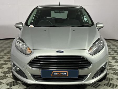2014-Ford-Fiesta-14-Trend-5-dr_14