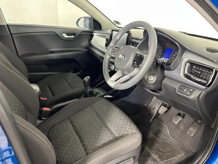 2021-Kia-Rio-14-LX-5-dr_9