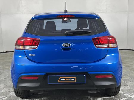 2021-Kia-Rio-14-LX-5-dr_17