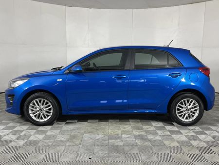 2021-Kia-Rio-14-LX-5-dr_18