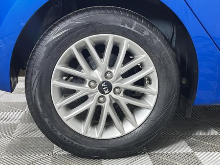 2021-Kia-Rio-14-LX-5-dr_7