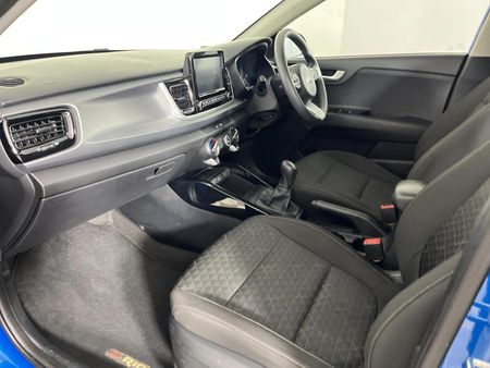 2021-Kia-Rio-14-LX-5-dr_8