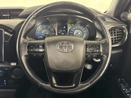 2022-Toyota-Hilux-28-GD-6-Raised-Body-Legend-Auto-Double-Cab_12