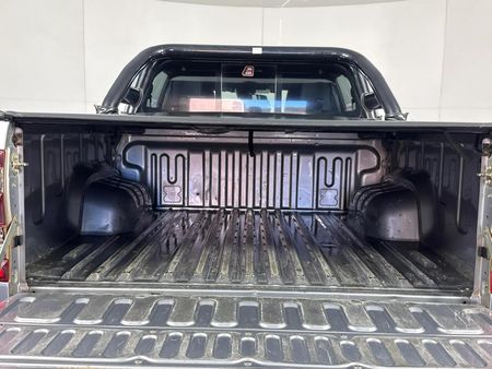 2022-Toyota-Hilux-28-GD-6-Raised-Body-Legend-Auto-Double-Cab_13