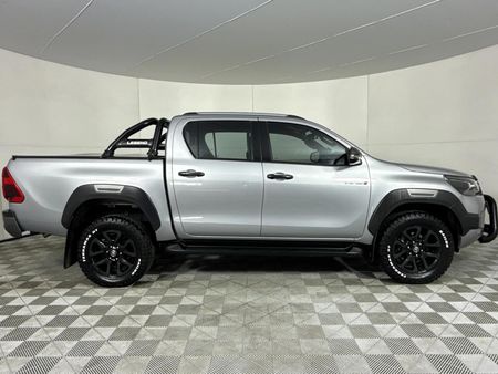 2022-Toyota-Hilux-28-GD-6-Raised-Body-Legend-Auto-Double-Cab_18