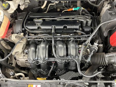 2014-Ford-Fiesta-14-Ambiente-5-dr_12