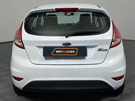 2014-Ford-Fiesta-14-Ambiente-5-dr_17