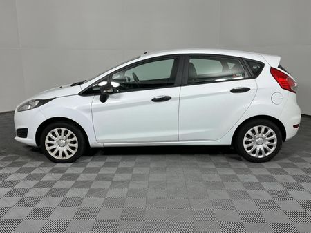 2014-Ford-Fiesta-14-Ambiente-5-dr_18