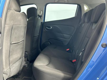 2015-Renault-Clio-IV-900T-Dynamique-5-dr-66kW_3