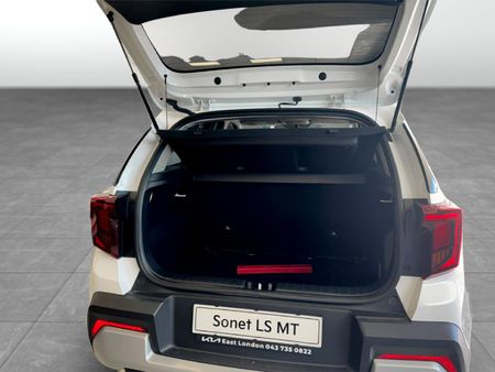 2026-Kia-Sonet-15-LS_18