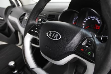2011-Kia-Picanto-12-EX_12