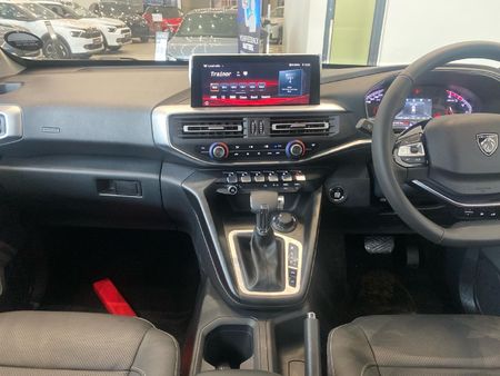 2026-Peugeot-Landtrek-19D-4Action-4x4-Double-Cab-Auto_12