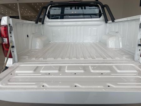 2026-Peugeot-Landtrek-19D-4Action-4x4-Double-Cab-Auto_17