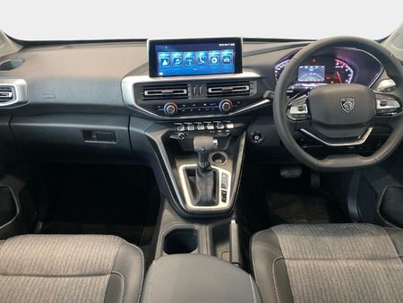 2026-Peugeot-Landtrek-19D-Allure-Double-Cab-Auto_10