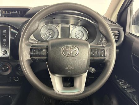 2023-Toyota-Hilux-24GD-6-4x4-Raider-X-Auto-Double-Cab_9