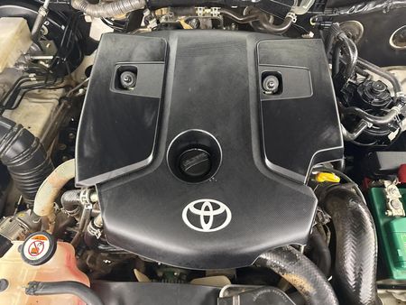 2023-Toyota-Hilux-24GD-6-4x4-Raider-X-Auto-Double-Cab_11