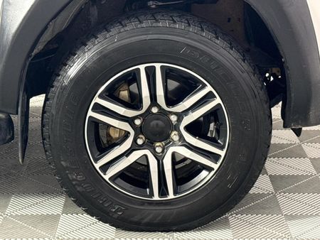 2023-Toyota-Hilux-24GD-6-4x4-Raider-X-Auto-Double-Cab_4