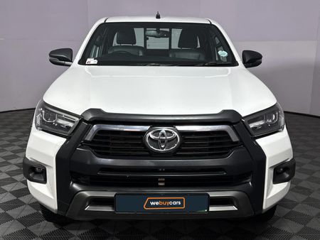 2023-Toyota-Hilux-28-GD-6-Raised-Body-Legend-4x4-Auto-Extended-Cab_10