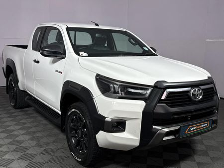 2023-Toyota-Hilux-28-GD-6-Raised-Body-Legend-4x4-Auto-Extended-Cab_11
